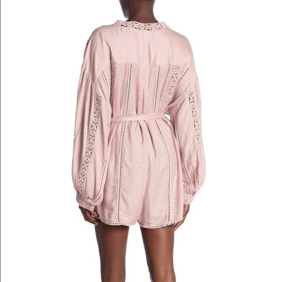 SOLD Free People Medium Romper Relaxed Barely Pink - Picture 8 of 9